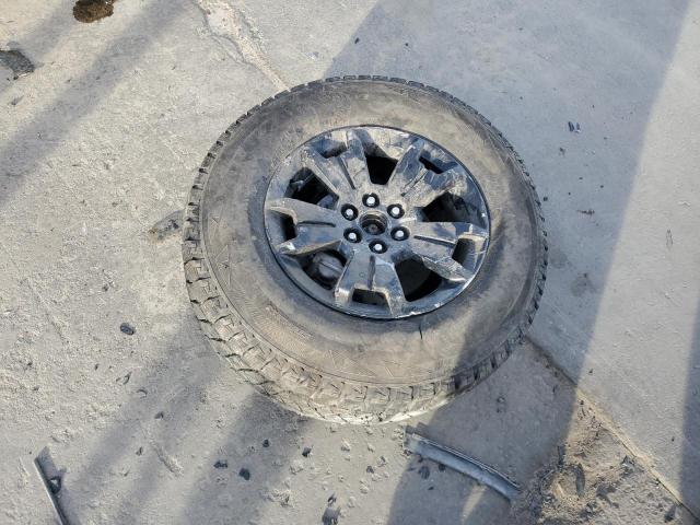 1GCPTEE13J1188092 - 2018 CHEVROLET COLORADO ZR2 WHITE photo 12