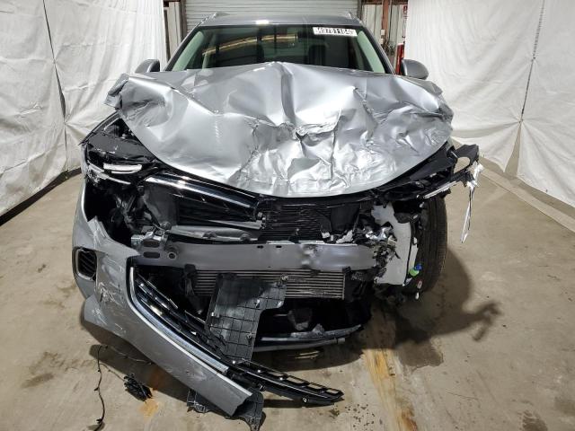 LRBFZNR45PD084191 - 2023 BUICK ENVISION ESSENCE Մոխրագույն լուսանկար 5