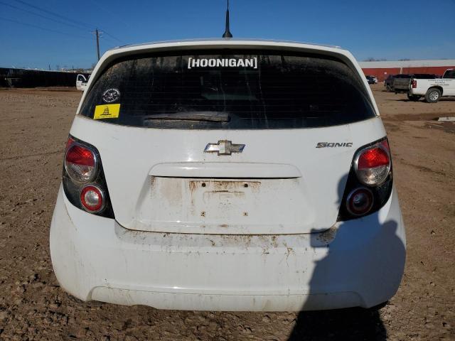 1G1JA6SH8D4101740 - 2013 CHEVROLET SONIC LS 白色 照片 6