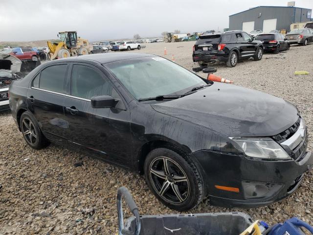 3FAHP0HG5AR231533 - 2010 FORD FUSION SE BLACK photo 4