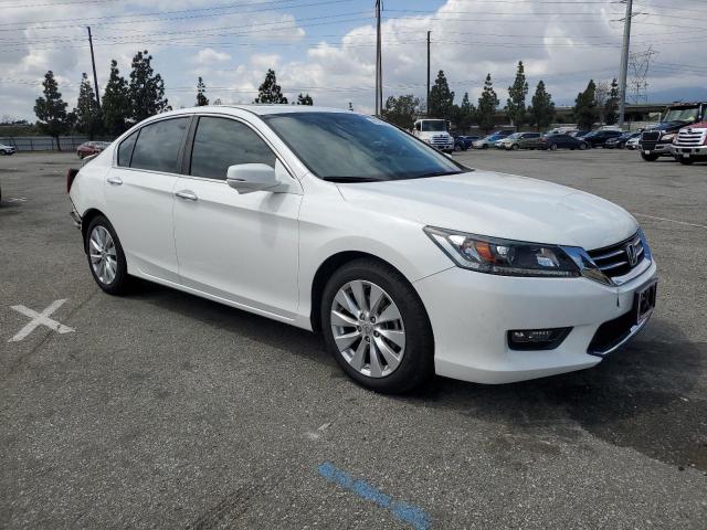 1HGCR2F89FA261577 - 2015 HONDA ACCORD EXL WHITE photo 4