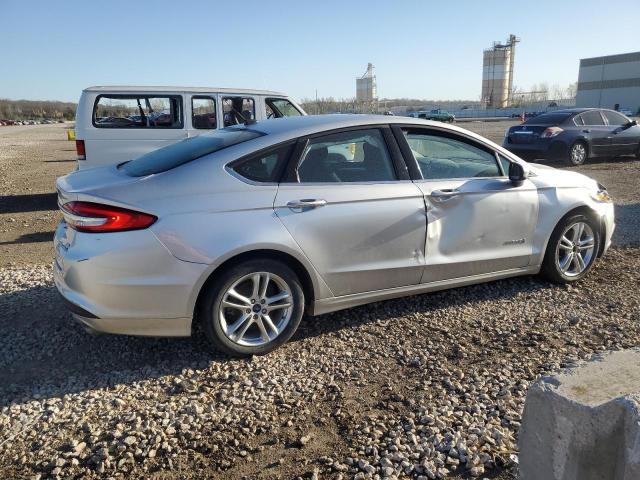 3FA6P0LUXJR226039 - 2018 FORD FUSION SE HYBRID SILVER photo 3