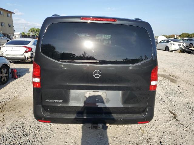 WD4PG2EE0J3444589 - 2018 MERCEDES-BENZ METRIS BLACK photo 6