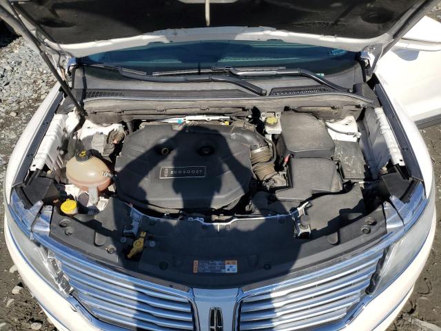 5LMCJ3D91HUL32322 - 2017 LINCOLN MKC RESERVE თეთრი ფოტო 12