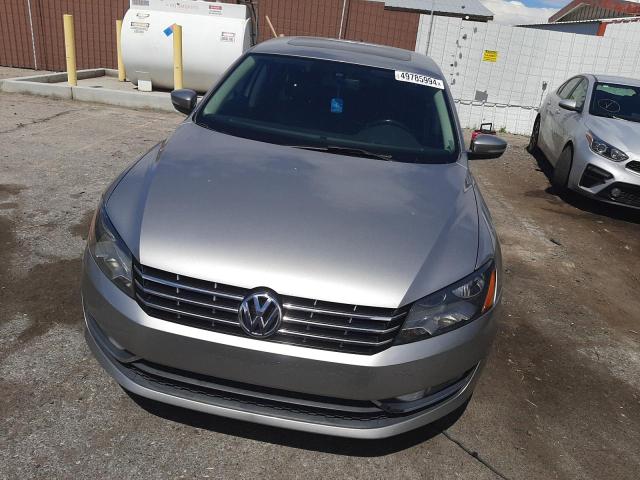 1VWCP7A37DC072664 - 2013 VOLKSWAGEN PASSAT SEL SILVER photo 5