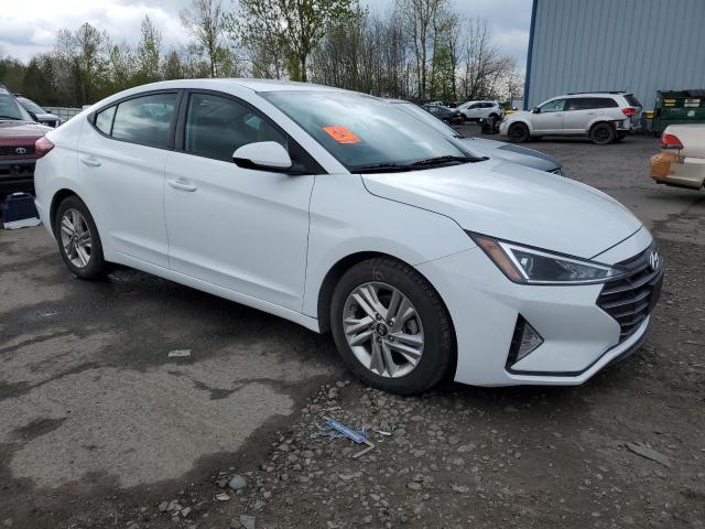 5NPD84LF9KH457378 - 2019 HYUNDAI ELANTRA SEL WHITE photo 4