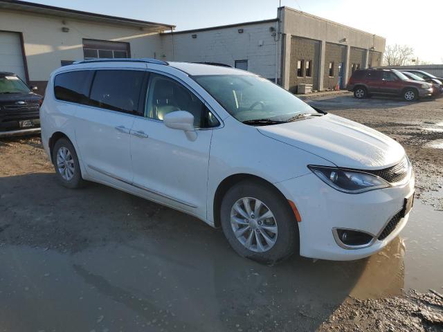 2C4RC1BG8JR124054 - 2018 CHRYSLER PACIFICA TOURING L WHITE photo 4