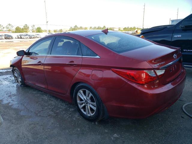 5NPEB4AC7DH540390 - 2013 HYUNDAI SONATA GLS RED photo 2