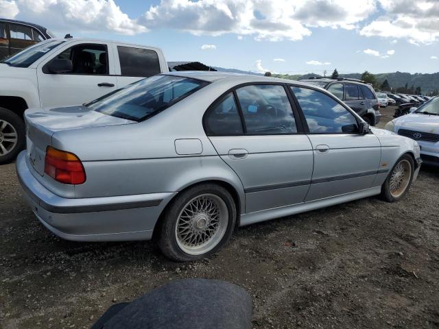 WBADM6331XBY33218 - 1999 BMW 528 I AUTOMATIC SILVER photo 3