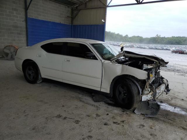 2B3KA43H08H286004 - 2008 DODGE CHARGER WHITE photo 4