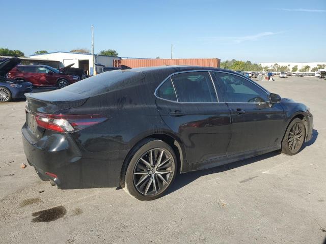 4T1G11AK1RU232089 - 2024 TOYOTA CAMRY SE NIGHT SHADE BLACK photo 3