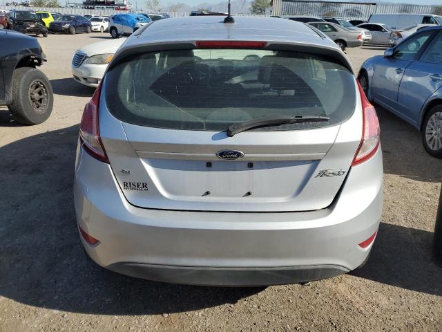 3FADP4EJ3HM157011 - 2017 FORD FIESTA SE SILVER photo 6