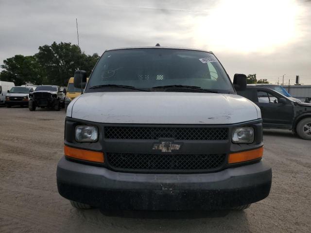 1GCWGFCA2D1903912 - 2013 CHEVROLET EXPRESS G2 WHITE photo 5