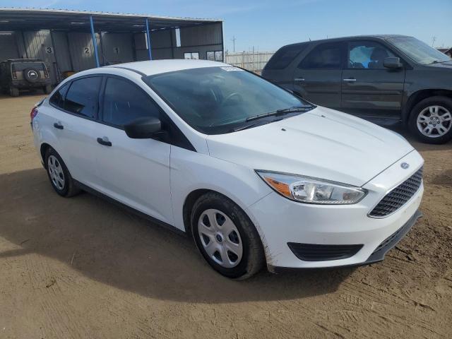 1FADP3E23HL254570 - 2017 FORD FOCUS S WHITE photo 4