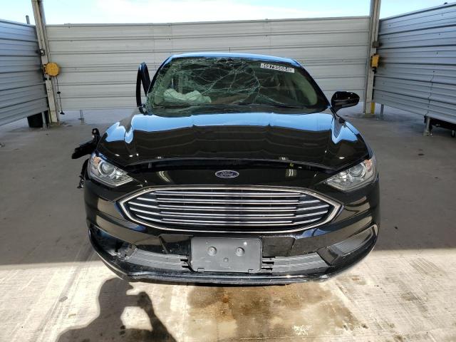 3FA6P0HD0JR158603 - 2018 FORD FUSION SE BLACK photo 5