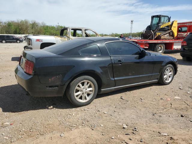 1ZVHT80N885115560 - 2008 FORD MUSTANG BLACK photo 3