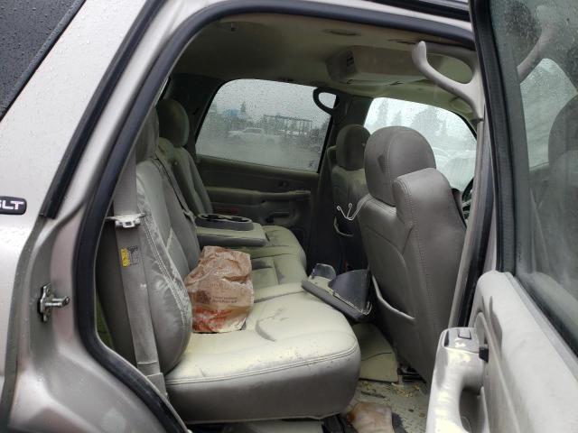 1GKEK13T25J164111 - 2005 GMC YUKON SILVER photo 11