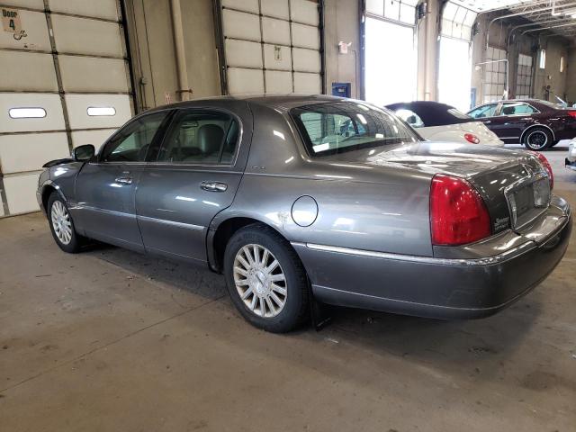 1LNHM81W53Y641445 - 2003 LINCOLN TOWN CAR EXECUTIVE TAN photo 2