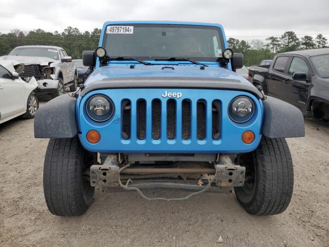 1J4AA2D13AL112527 - 2010 JEEP WRANGLER SPORT BLUE photo 5