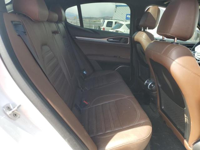 ZASPAKBN1K7C49862 - 2019 ALFA ROMEO STELVIO TI WHITE photo 11