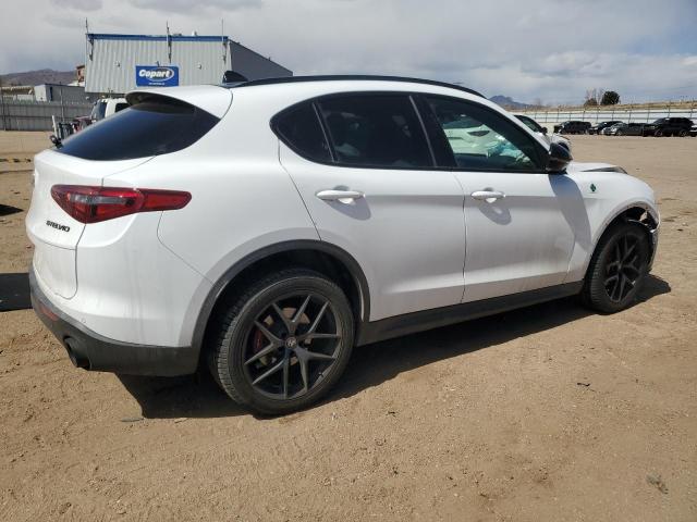 ZASPAKBN1K7C49862 - 2019 ALFA ROMEO STELVIO TI WHITE photo 3