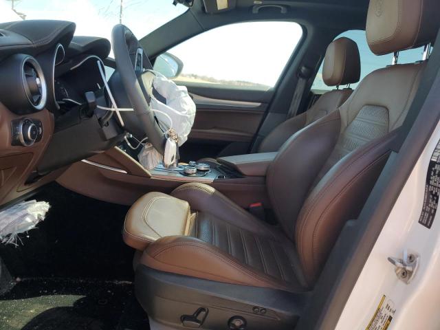ZASPAKBN1K7C49862 - 2019 ALFA ROMEO STELVIO TI WHITE photo 7