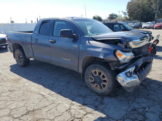 5TFUY5F11EX399250 - 2014 TOYOTA TUNDRA DOUBLE CAB SR/SR5 GRAY photo 4