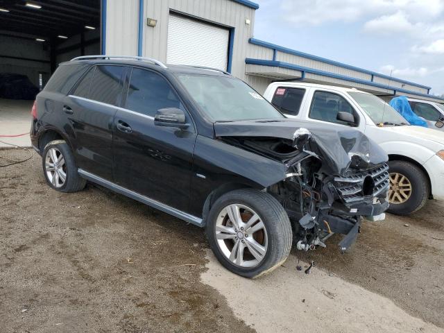 4JGDA5HBXCA009123 - 2012 MERCEDES-BENZ ML 350 4MATIC BLACK photo 4