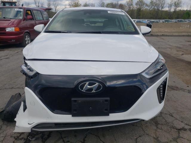 KMHC05LH5KU049844 - 2019 HYUNDAI IONIQ LIMITED WHITE photo 5