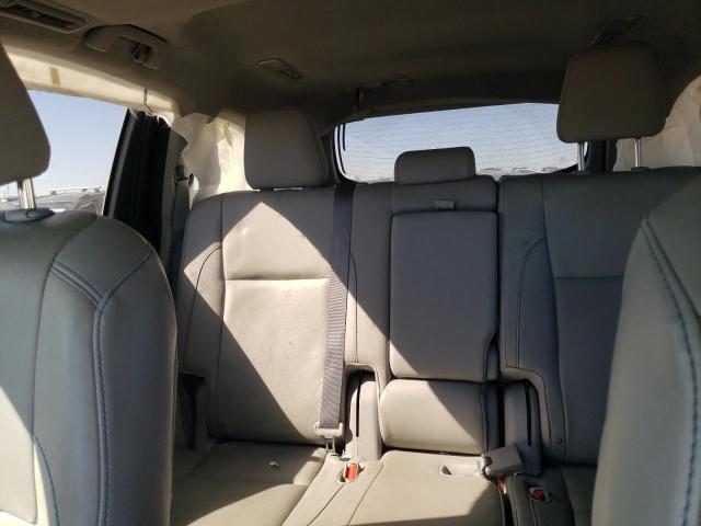 5TDKKRFH5FS114294 - 2015 TOYOTA HIGHLANDER XLE SILVER photo 10