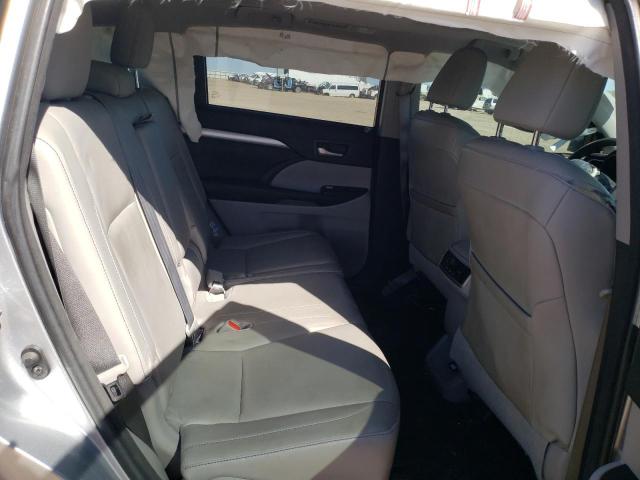 5TDKKRFH5FS114294 - 2015 TOYOTA HIGHLANDER XLE SILVER photo 11