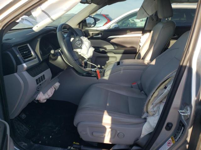 5TDKKRFH5FS114294 - 2015 TOYOTA HIGHLANDER XLE SILVER photo 7