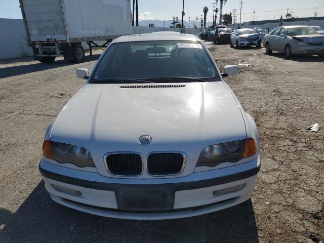 WBAAV33491FU91508 - 2001 BMW 325 I WHITE photo 5