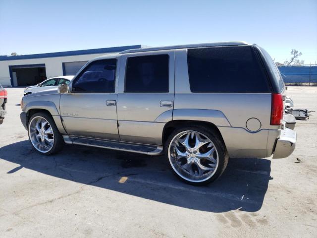 1GYEK13R6YR165889 - 2000 CADILLAC ESCALADE CREAM photo 2