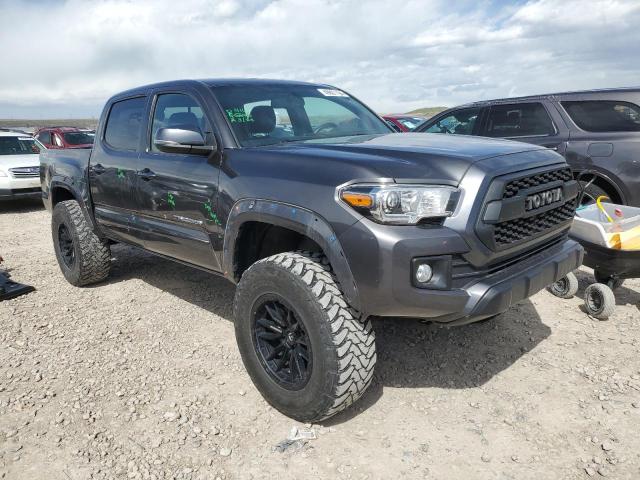 3TMCZ5AN5HM120671 - 2017 TOYOTA TACOMA DOUBLE CAB BLACK photo 4