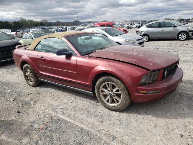 1ZVFT84N755215582 - 2005 FORD MUSTANG RED photo 4