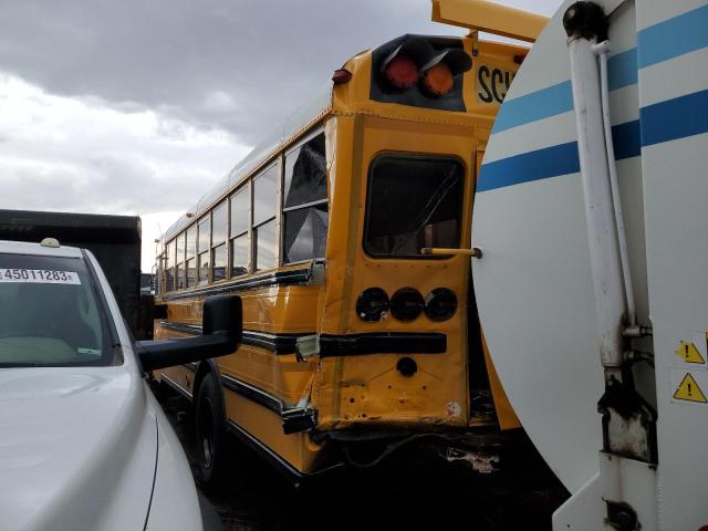 4DRBRAAN03B955383 - 2003 IC CORPORATION 3000 YELLOW photo 3