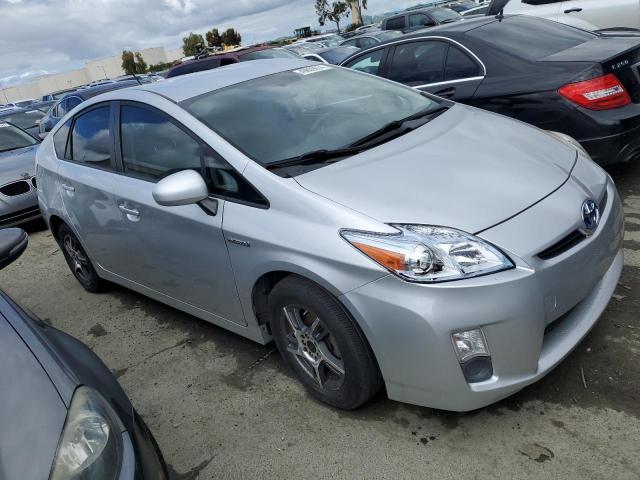 JTDKN3DU1A0042249 - 2010 TOYOTA PRIUS ვერცხლისფერი ფოტო 4