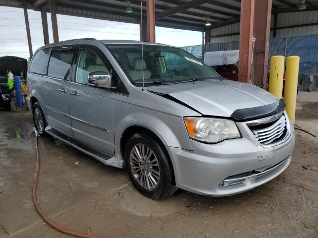 2A4RR6DG5BR758605 - 2011 CHRYSLER TOWN & COU LIMITED SILVER photo 4