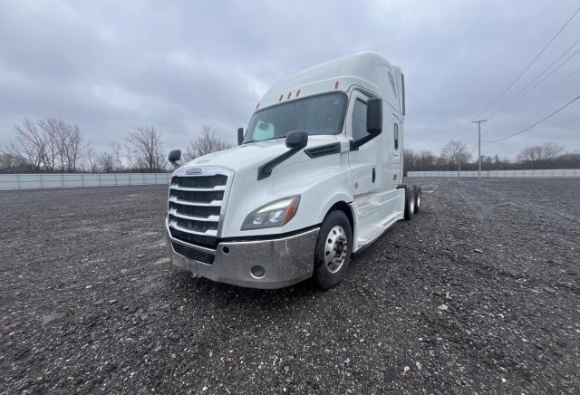 3AKJHHDRXKSKW2045 - 2019 FREIGHTLINER CASCADIA 1 WHITE photo 2