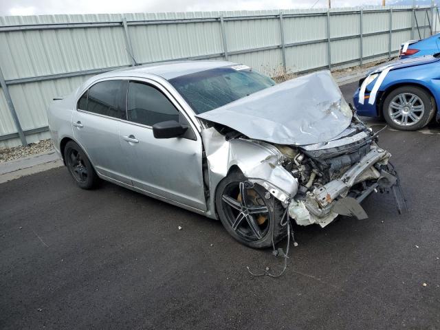 3FAHP0HG1BR180615 - 2011 FORD FUSION SE GRAY photo 4