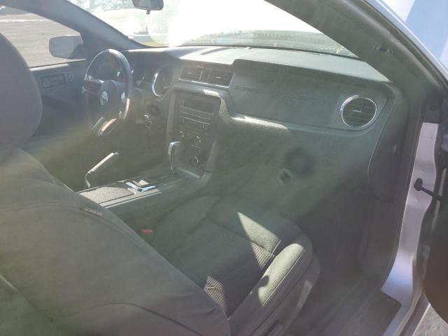 1ZVBP8AM7E5239671 - 2014 FORD MUSTANG SILVER photo 8