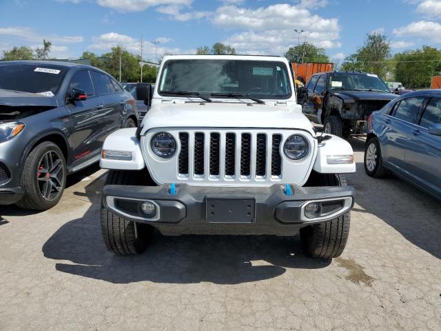 1C4JJXP66NW271962 - 2022 JEEP WRANGLER U SAHARA 4XE WHITE photo 5