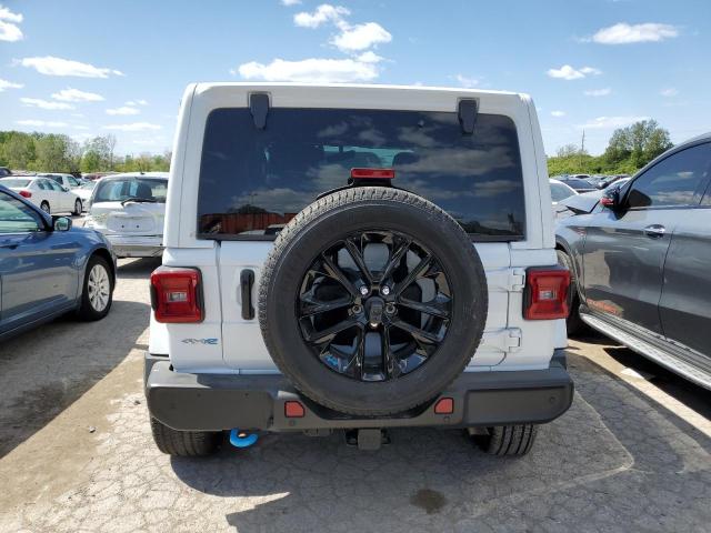 1C4JJXP66NW271962 - 2022 JEEP WRANGLER U SAHARA 4XE WHITE photo 6