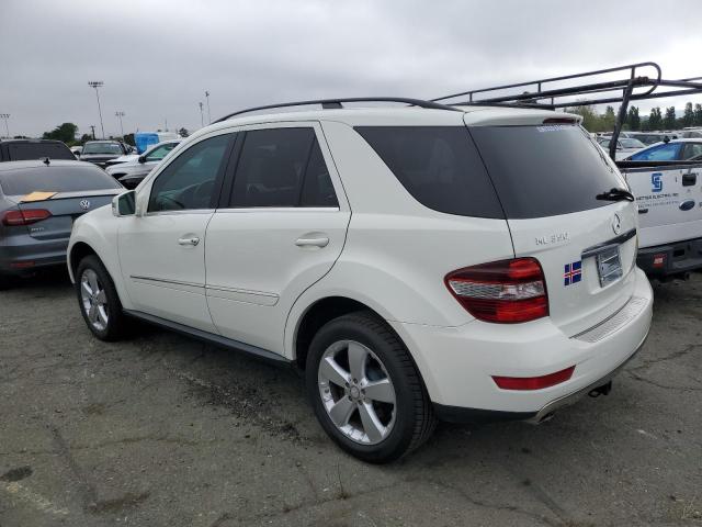 4JGBB8GB6BA674140 - 2011 MERCEDES-BENZ ML 350 4MATIC WHITE photo 2