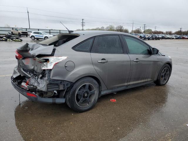 1FAHP3F28CL338148 - 2012 FORD FOCUS 4D SE GRAY photo 3