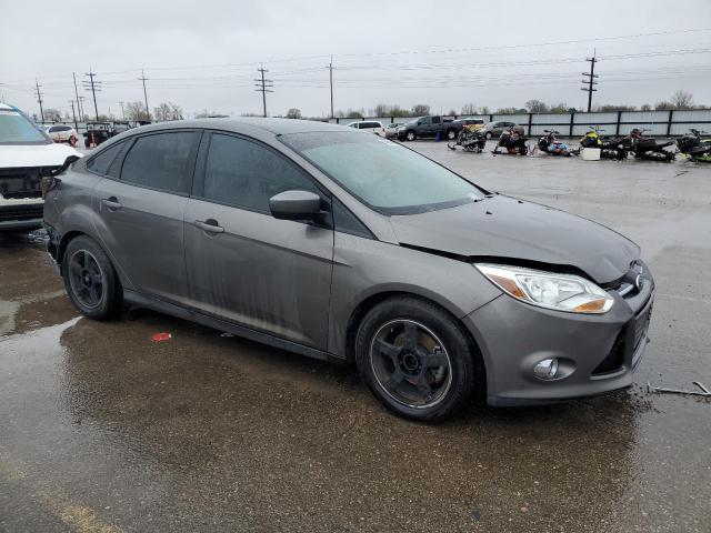 1FAHP3F28CL338148 - 2012 FORD FOCUS 4D SE GRAY photo 4