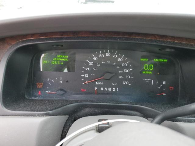 1LNHM81W9XY679394 - 1999 LINCOLN TOWN CAR EXECUTIVE SILVER photo 9