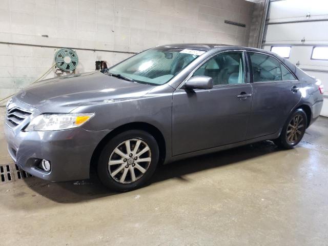 4T4BF3EK1BR148366 - 2011 TOYOTA CAMRY BASE GRAY photo 1