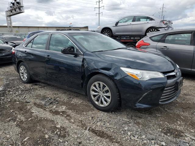 4T4BF1FK9GR575272 - 2016 TOYOTA CAMRY LE GRAY photo 4